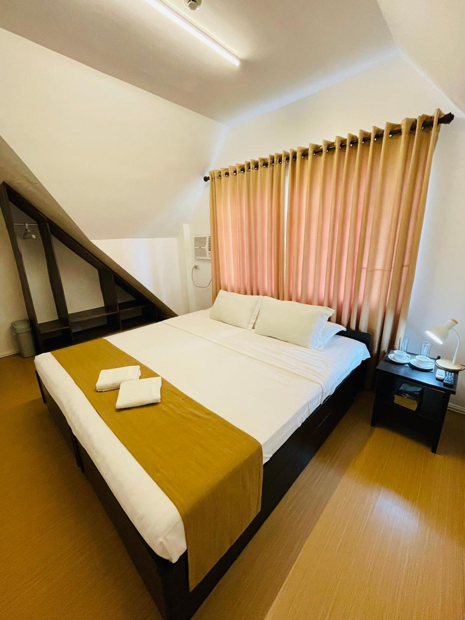Castle Rock Boracay Aparthotel Yapak Exterior foto